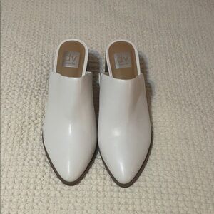 DV by Dolce Vita Women's Cream Mules